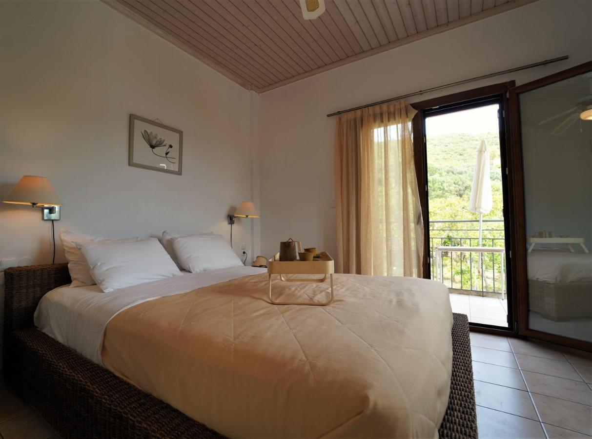Bella Vista Hotel Studios & Apartments Parga Exterior photo